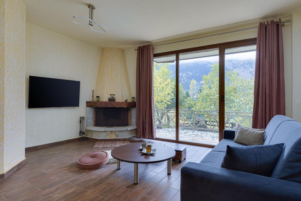 Parnassus Dreamwood Chalet Eptalofos Ngoại thất bức ảnh